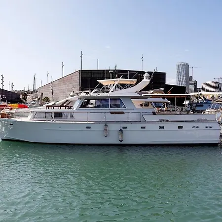 Botel C120 - Charming Boat In Port Forum *